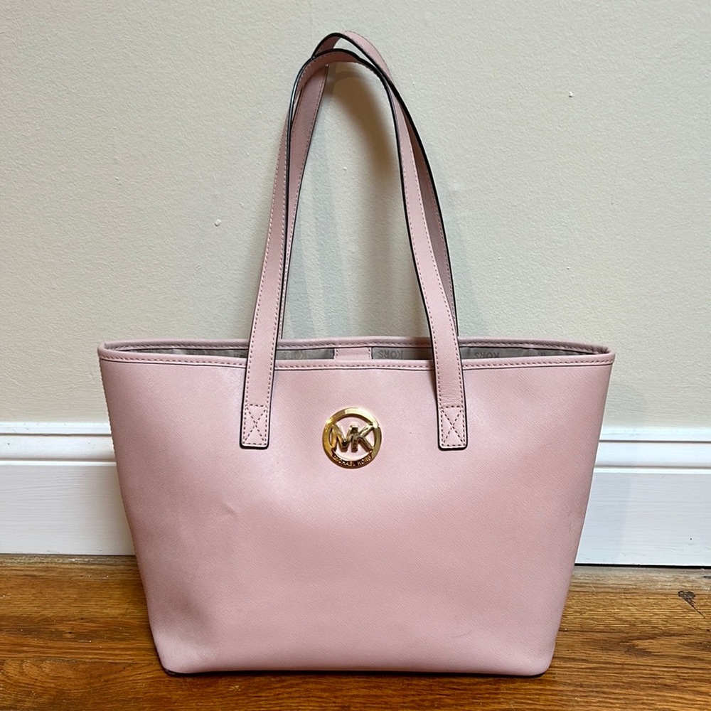 Micheal Kors Tote Bag / Travel Purse